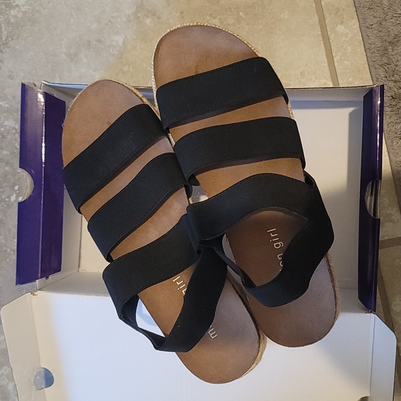 Madden Girl Shoes Nib Madden Girl Platform Sandals Poshmark